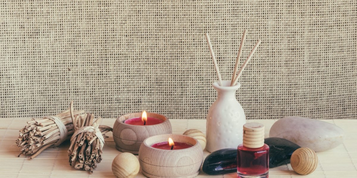 stones-candles-lotion